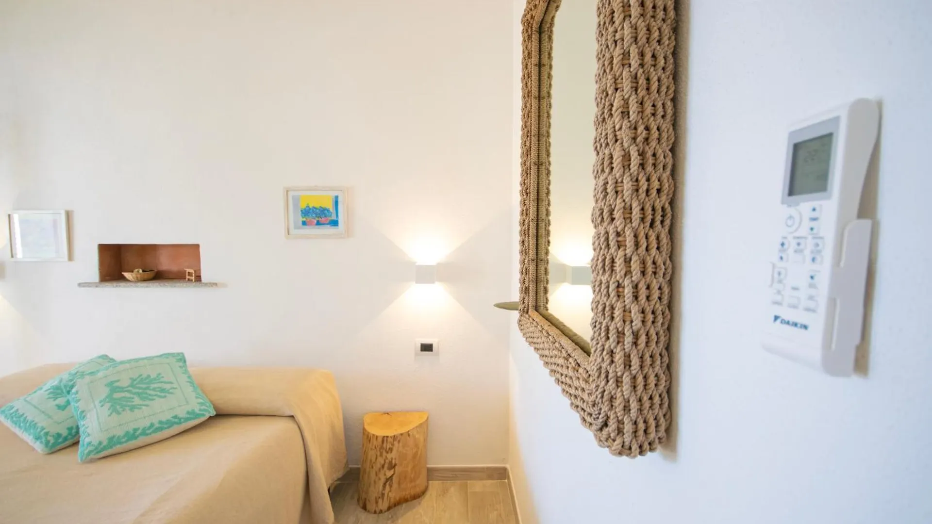 ***  Hotel Essenza Di Mirto La Caletta Italy