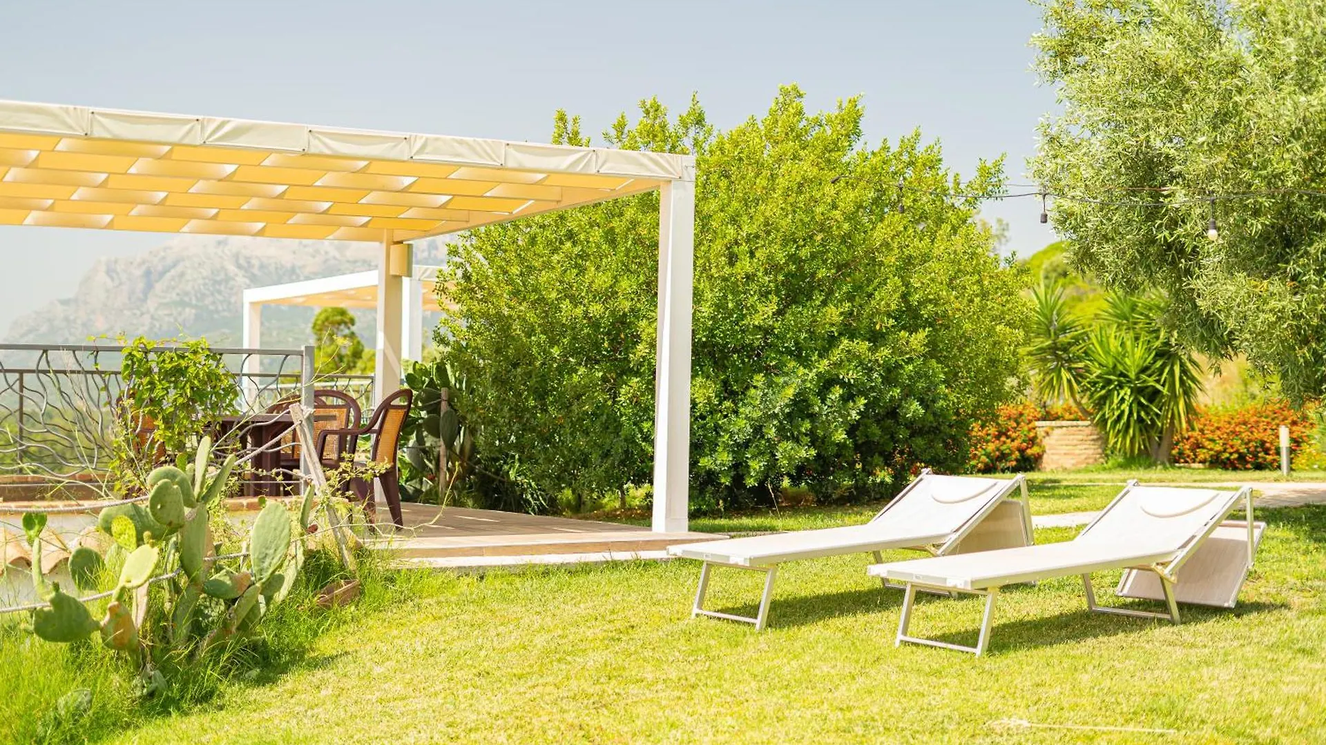 Hotel Essenza Di Mirto La Caletta