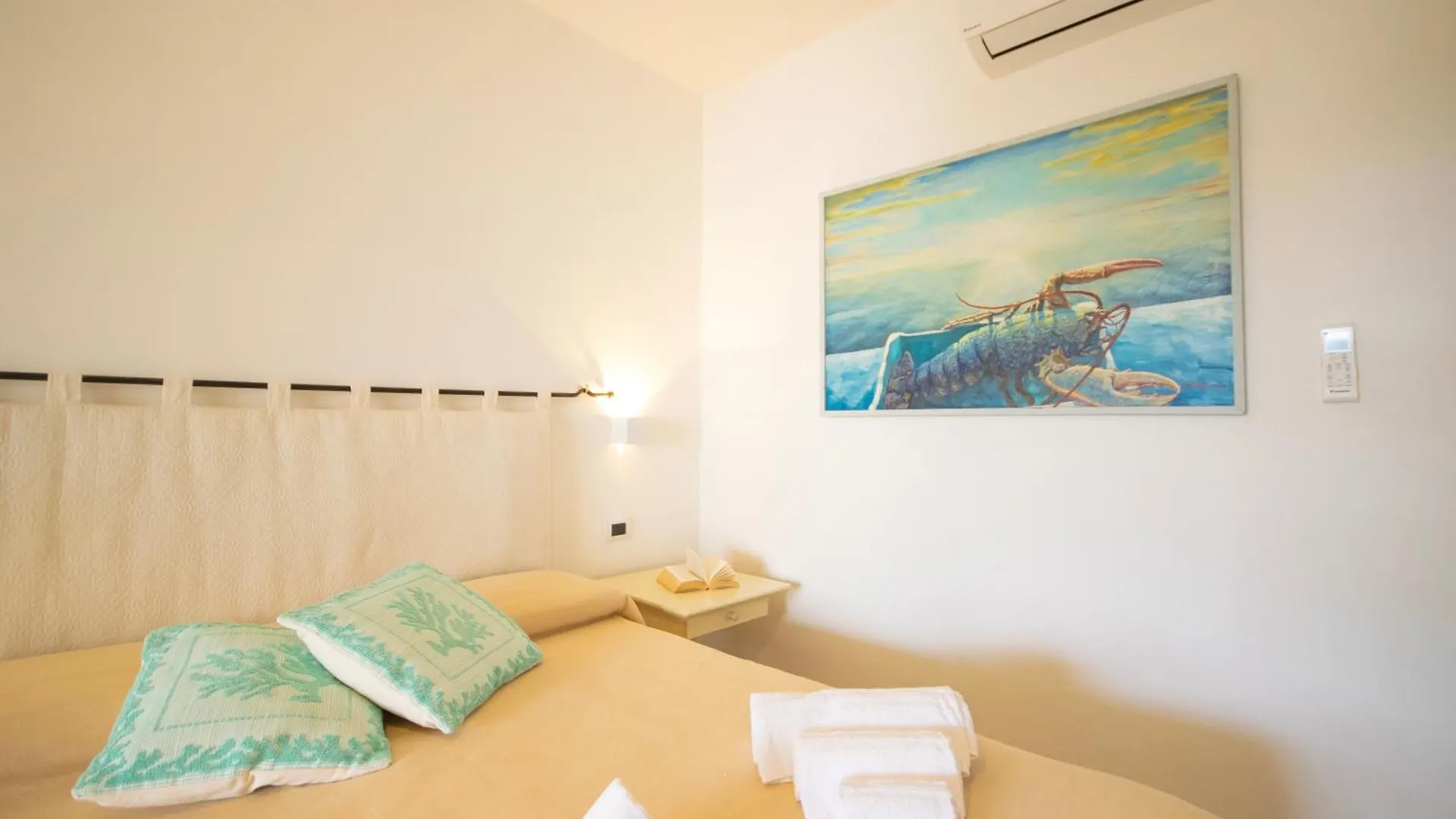 Hotel Essenza Di Mirto La Caletta