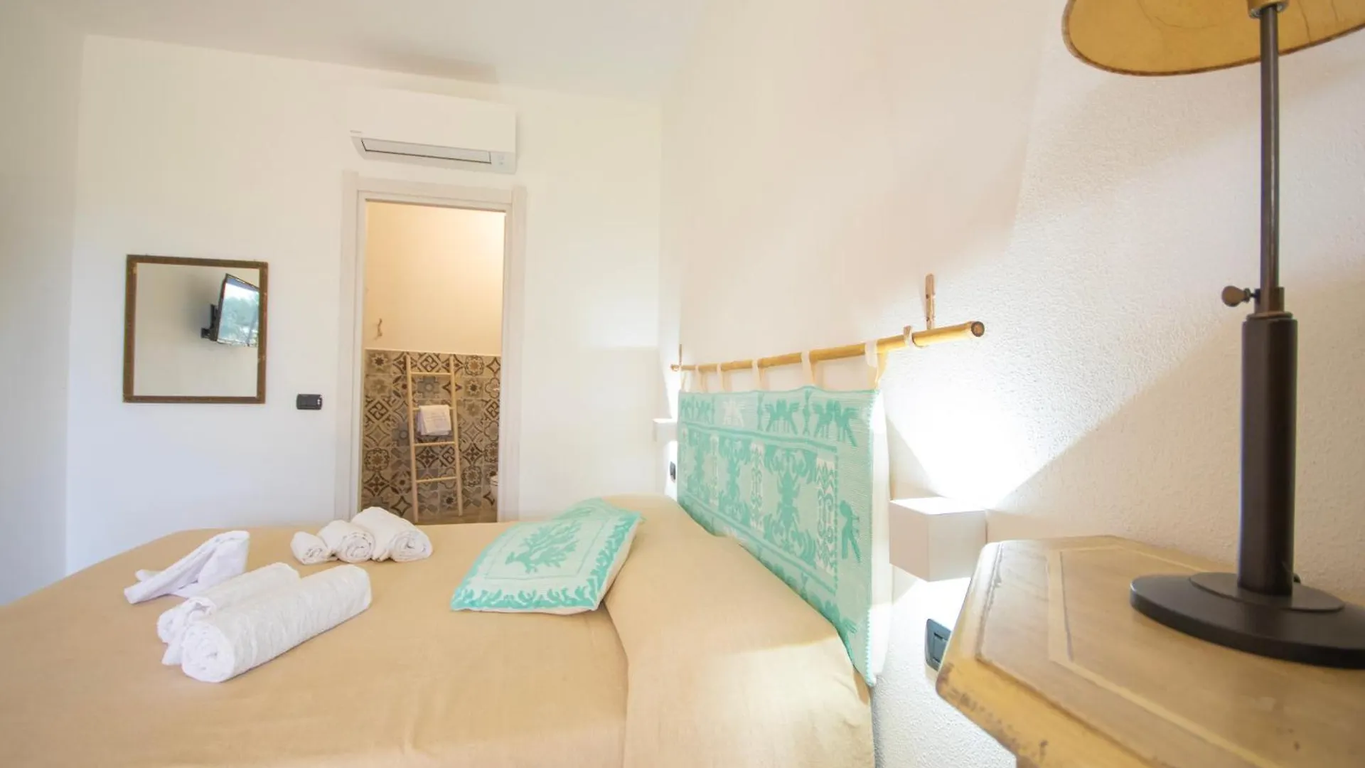 Hotel Essenza Di Mirto La Caletta