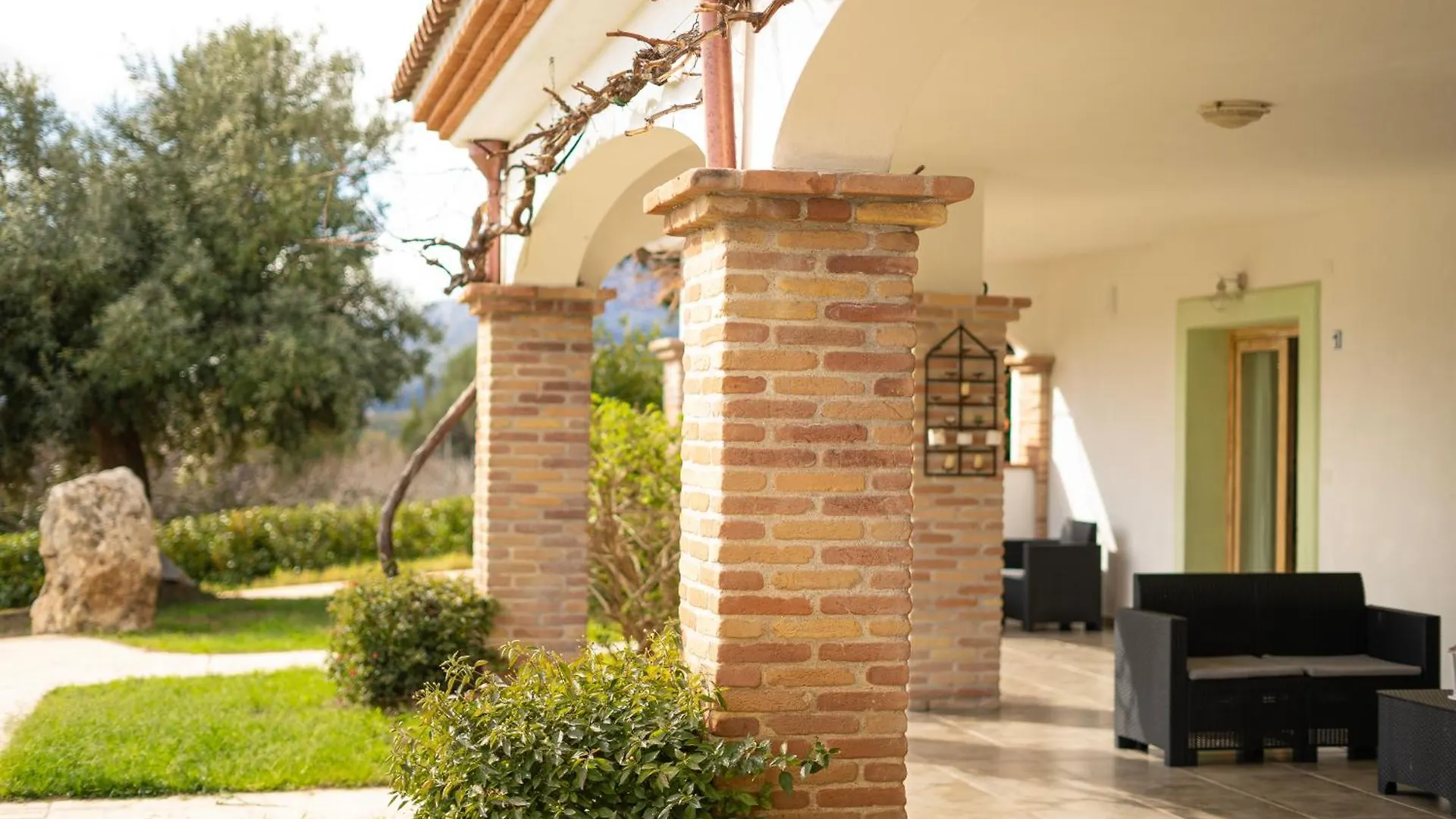 Hotel Essenza Di Mirto La Caletta
