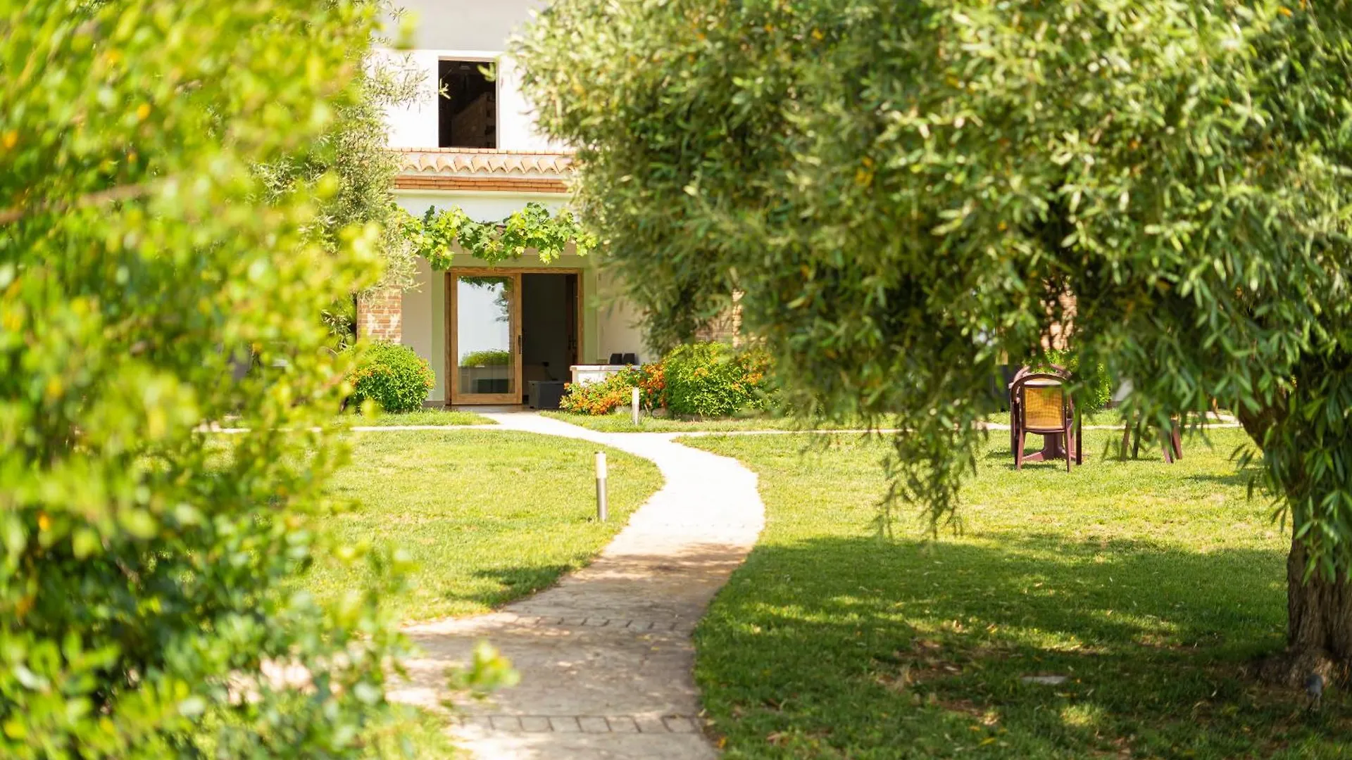 Hotel Essenza Di Mirto La Caletta