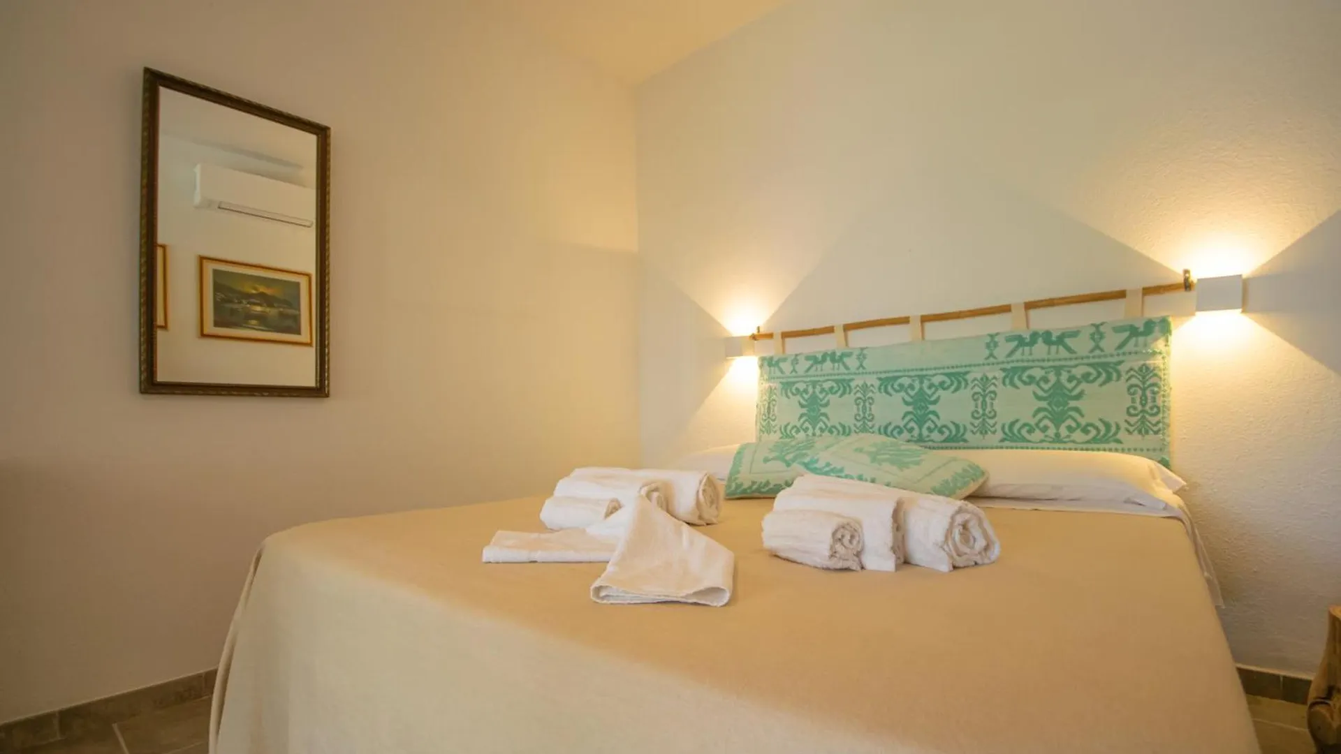 Hotel Essenza Di Mirto La Caletta